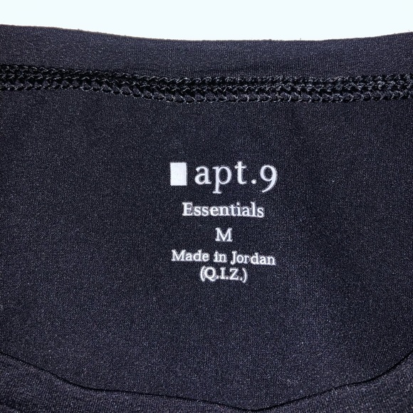 Black shirt - Picture 2 of 4